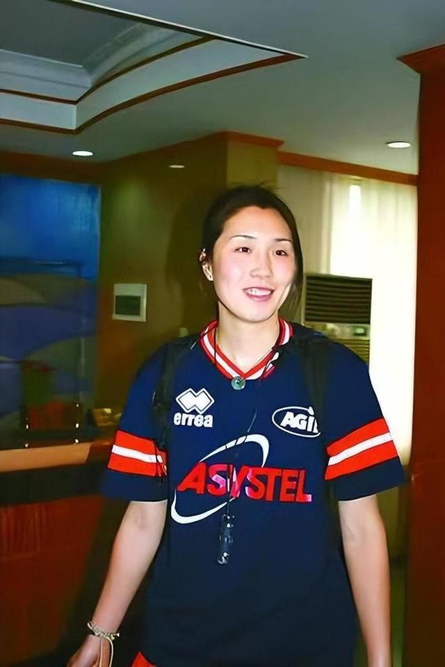 女排名宿王丽娜近况:关店不当老板,嫁给普通人,40岁生子很幸福